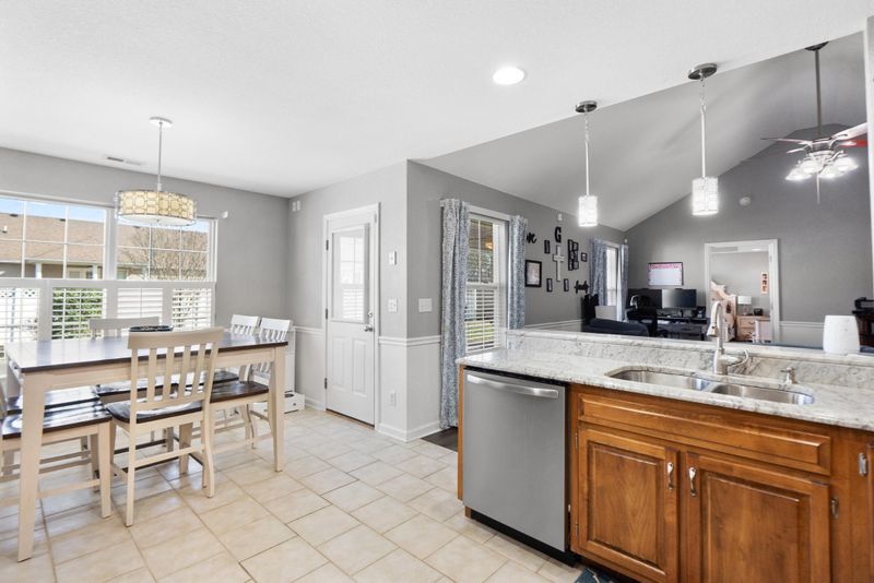 20 Caramel Ln, Rossville, GA 30741