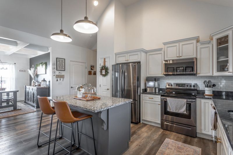 148 Farm View Cir, Rock Spring, GA 30739