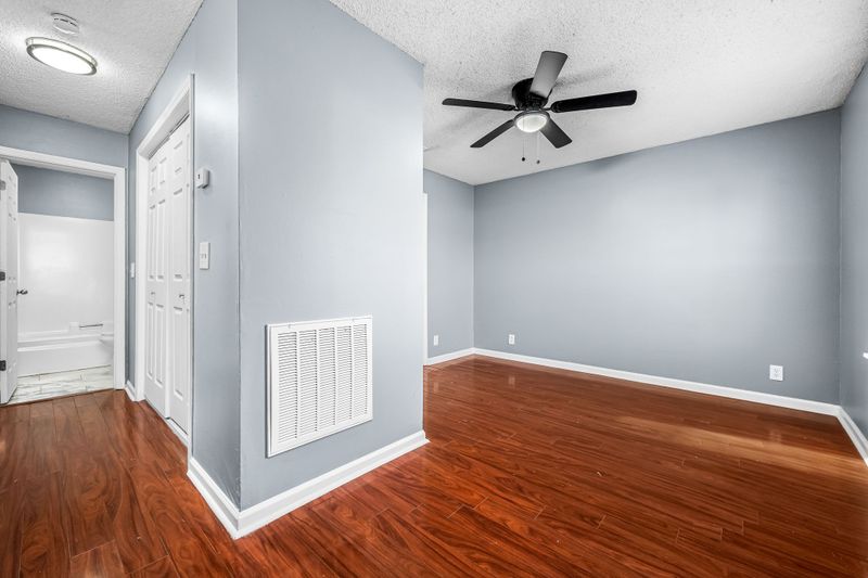 702 Riviera Dr, Murfreesboro, TN 37130