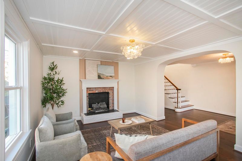 1004 Delmas Ave, Nashville, TN 37216