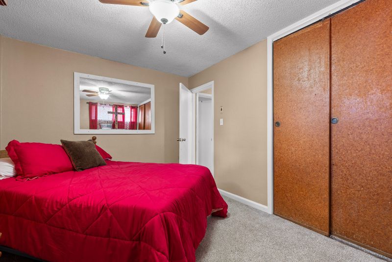 19 Pegram Cir, Fort Oglethorpe, GA 30742