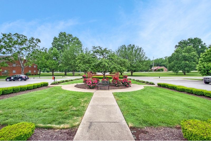 1280 Middle Tennessee Blvd #H1, Murfreesboro, TN 37130