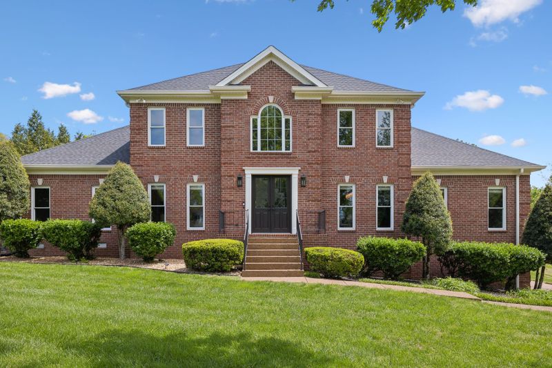 1916 Springcroft Dr, Franklin, TN 37067