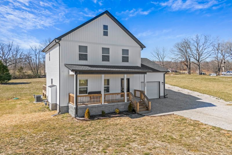 1262 Highway 48 S, Dickson, TN 37055