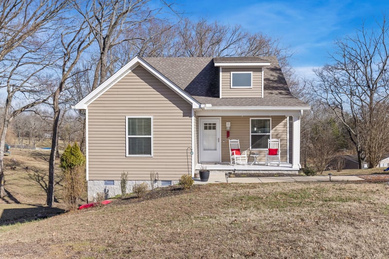 1311 Harsh Ln, Castalian Springs, TN 37031