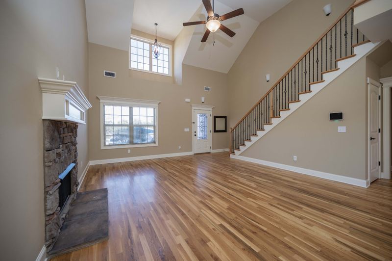 1340 Osborne Ln, Murfreesboro, TN 37130