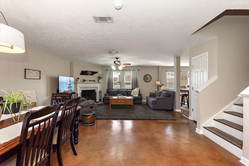 1011 Harmony Ln, Hendersonville, TN 37075
