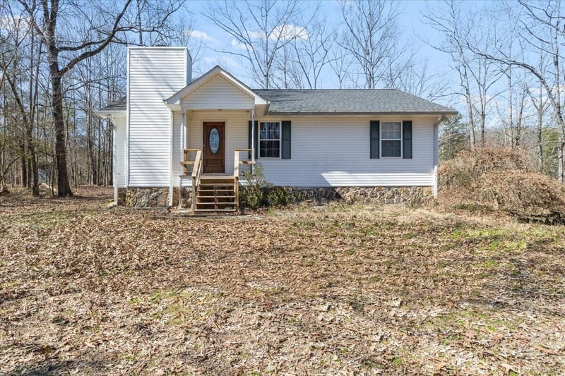 190 Mona Ln, Summerville, GA 30747