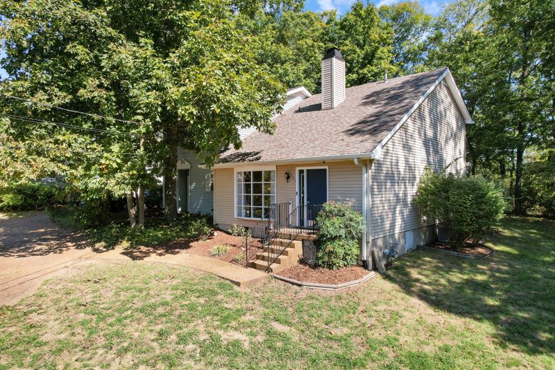 527 Stacy Square Ter, Nashville, TN 37221