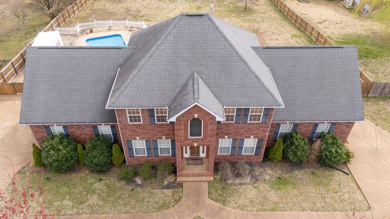 1808 Pointe Ct, Lebanon, TN 37087