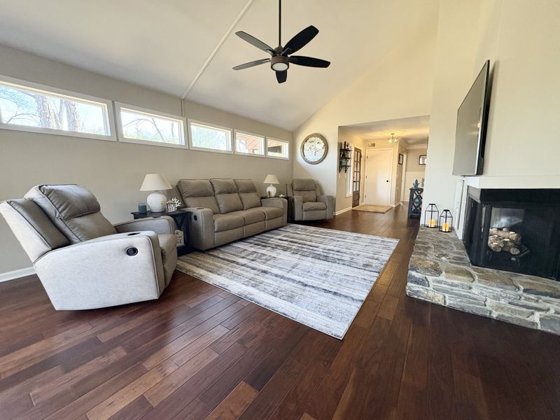 4165 Veterans Pkwy, Murfreesboro, TN 37128