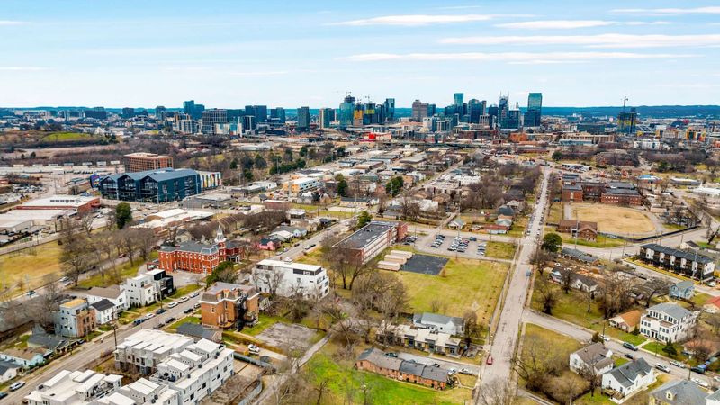 1247 Lewis St, Nashville, TN 37210