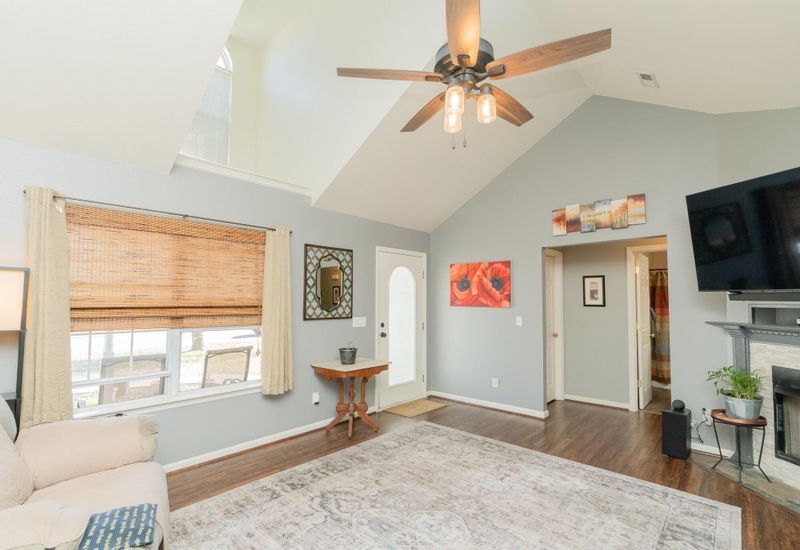 144 Century Dr, Rossville, GA 30741