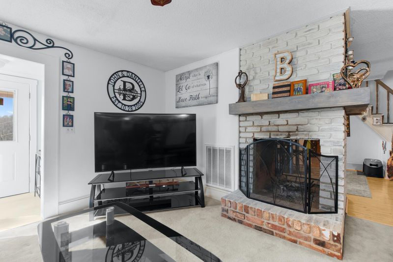 116 Whistle Trl, Dalton, GA 30720
