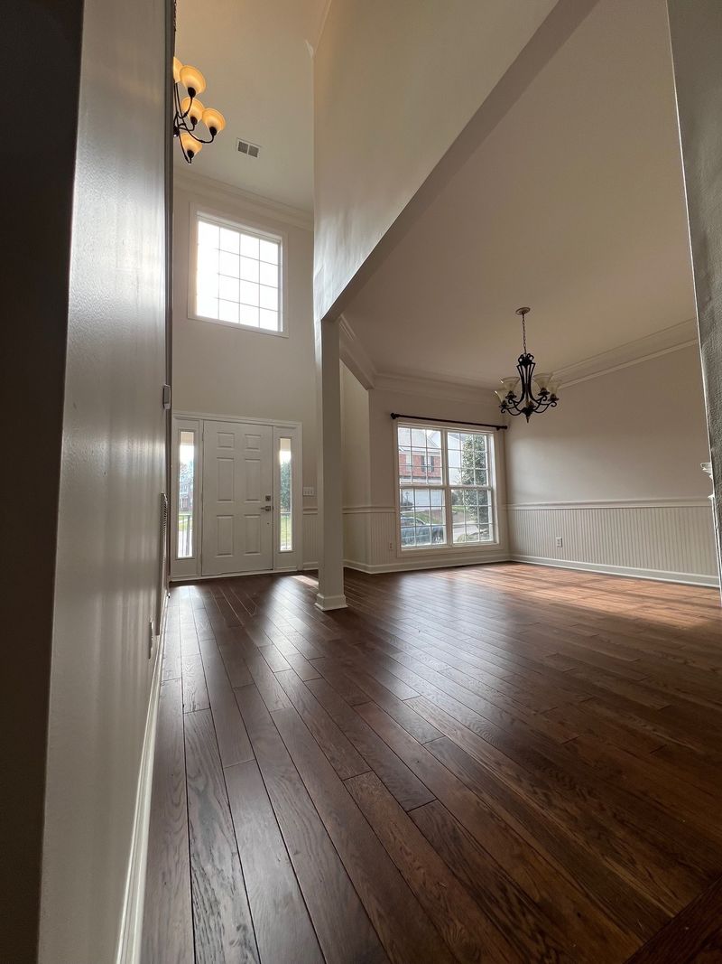 7420 Kreitner Dr, Nashville, TN 37221