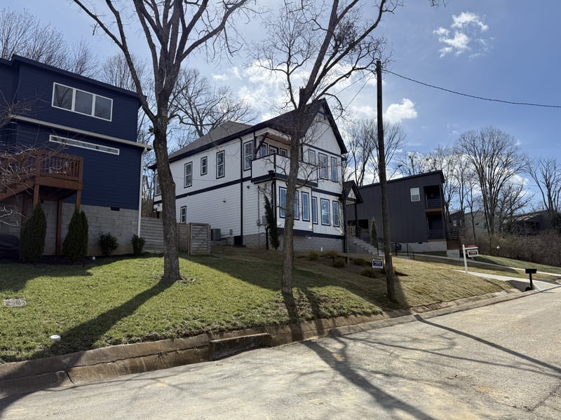 2412 Stivers St, Nashville, TN 37218