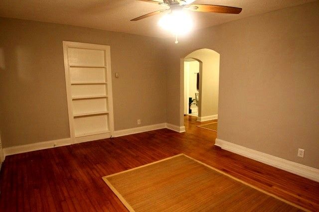 1069 Zophi St, Nashville, TN 37216