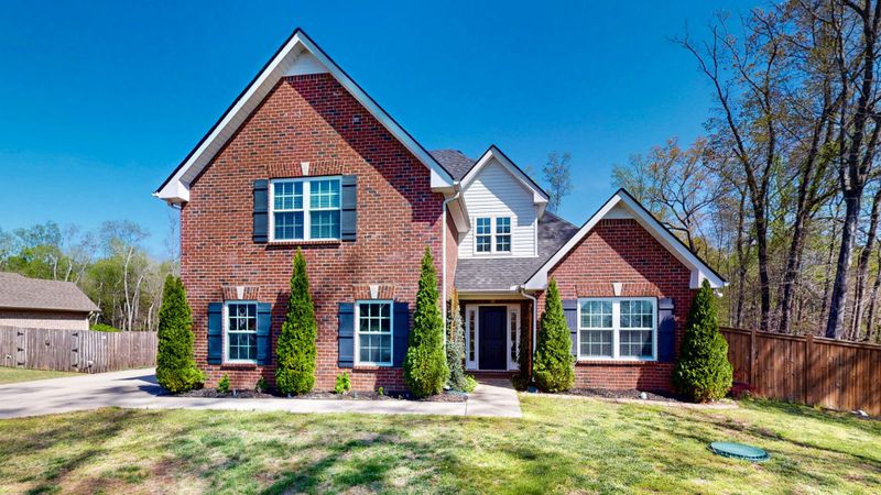 1505 Round Rock Dr, Murfreesboro, TN 37128
