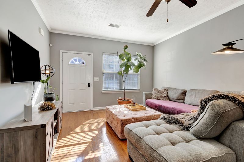 812 Spence Enclave Ln, Nashville, TN 37210