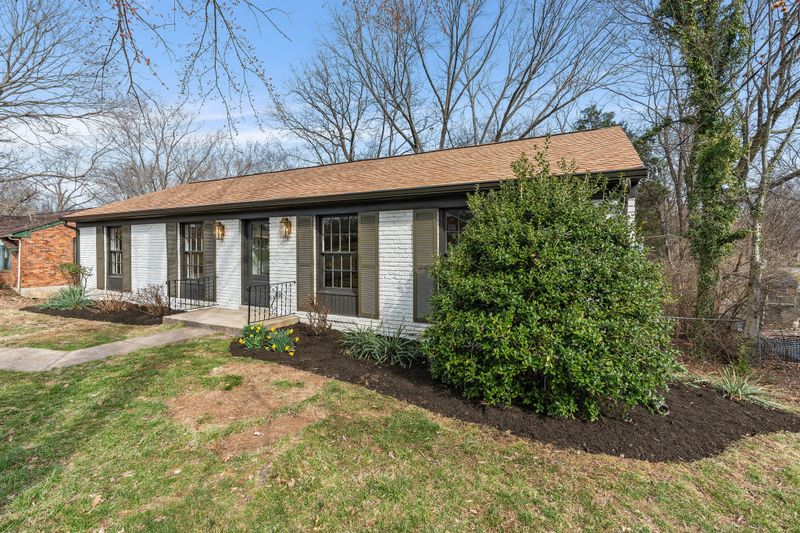 342 Binkley Dr, Nashville, TN 37211