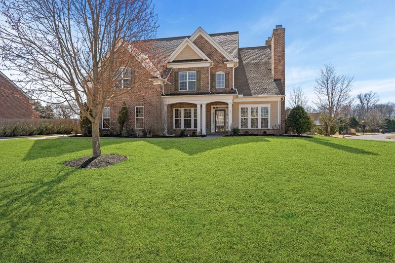 699 Harrogate Dr, Brentwood, TN 37027