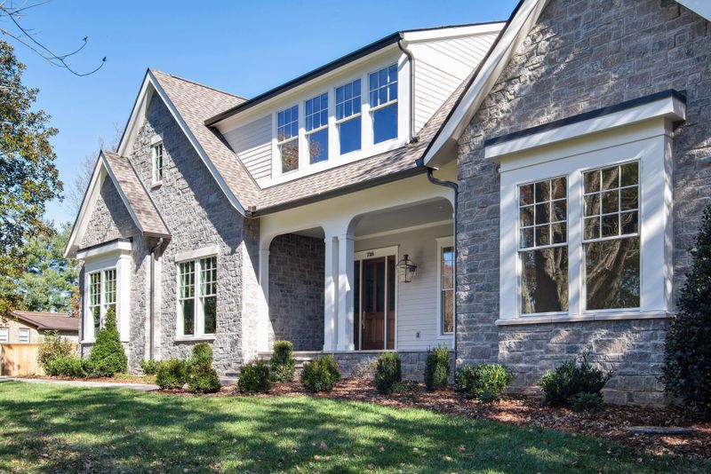 718 Davis Dr, Brentwood, TN 37027