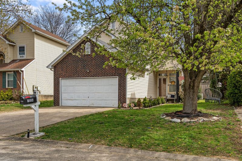 1004 Mansker Dr, Goodlettsville, TN 37072