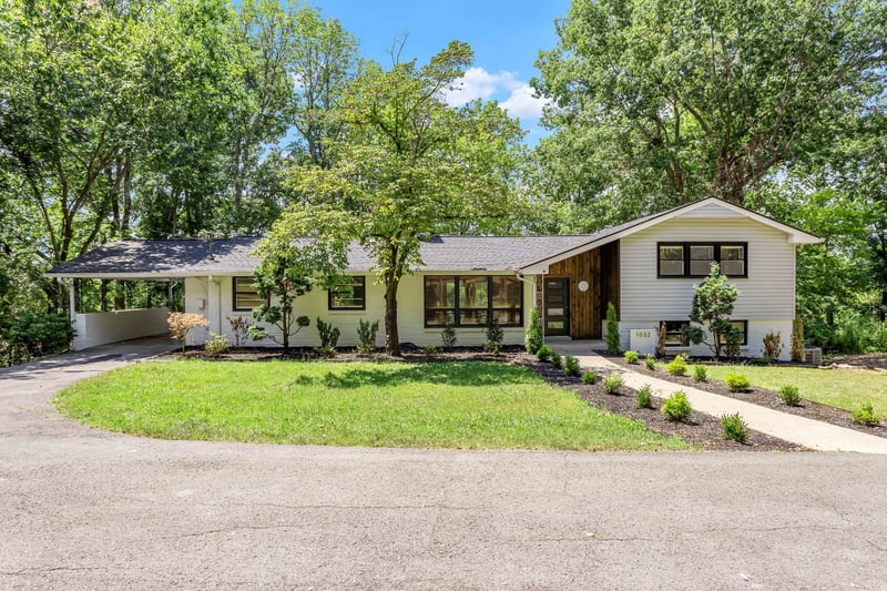 1032 Berwick Trl, Madison, TN 37115
