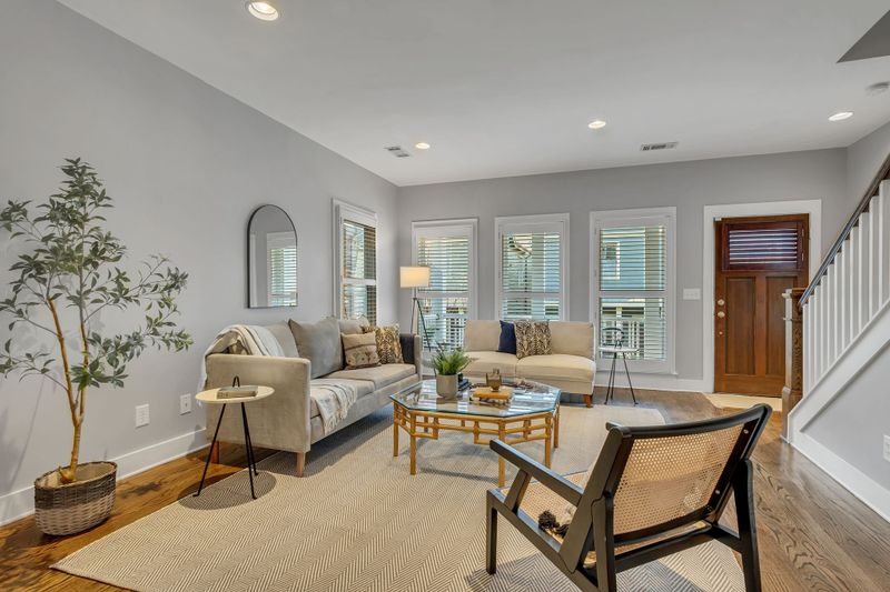 413 Van Buren St #103, Nashville, TN 37208