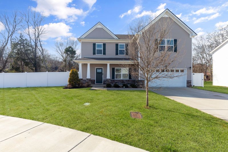 2018 Charismatic Pl, Murfreesboro, TN 37128