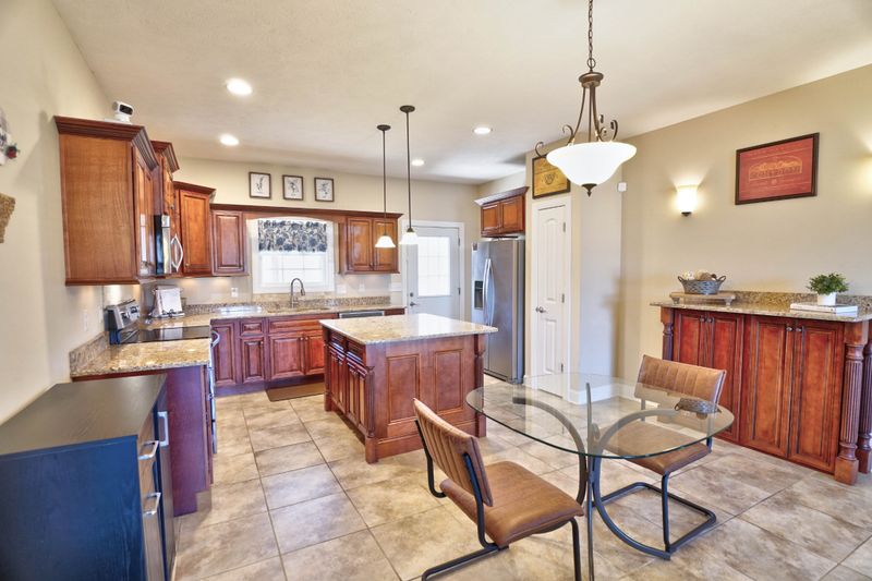 1057 Pusher Pl, Rockvale, TN 37153