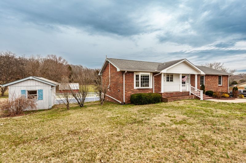 124 Hunters Ln, Hendersonville, TN 37075