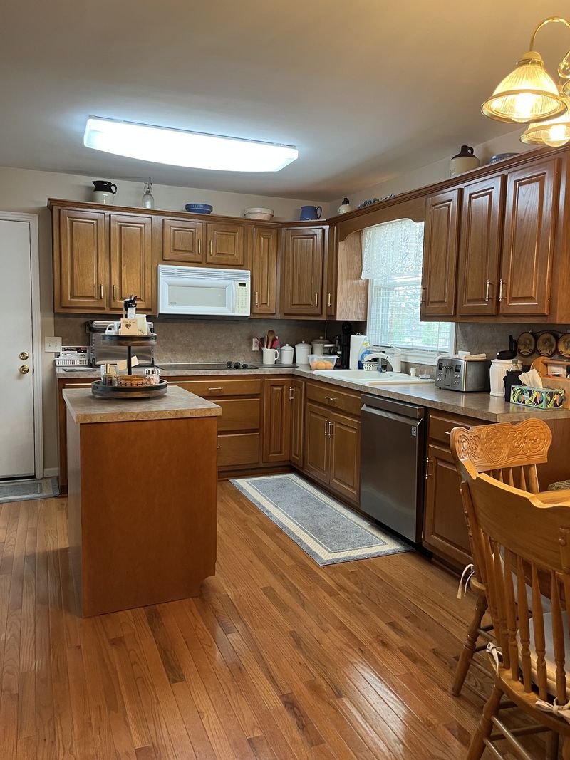 410 Poplar Pl, Mount Juliet, TN 37122