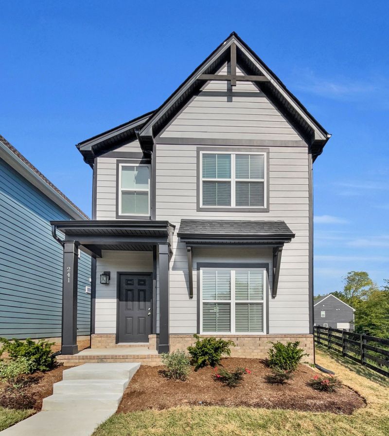 241 Holywell Dr, Gallatin, TN 37066