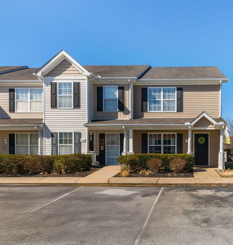 1411 Orange Ct, Murfreesboro, TN 37130