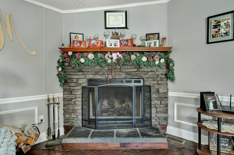 95 Leppizan Trl, Tunnel Hill, GA 30755