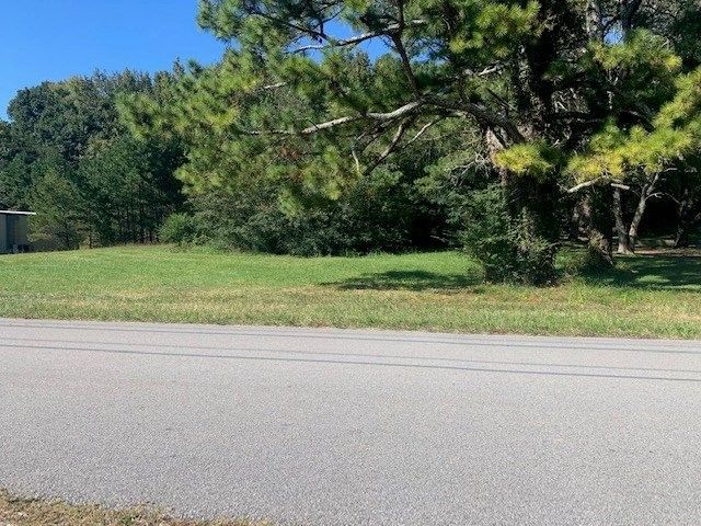 1429 Elm Dr, Killen, AL 35645