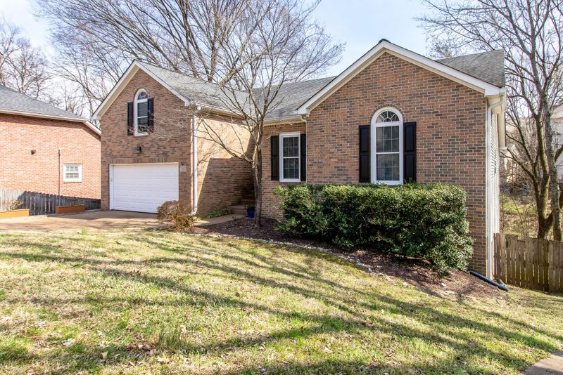 1105 Elmshade Ct, Nashville, TN 37211