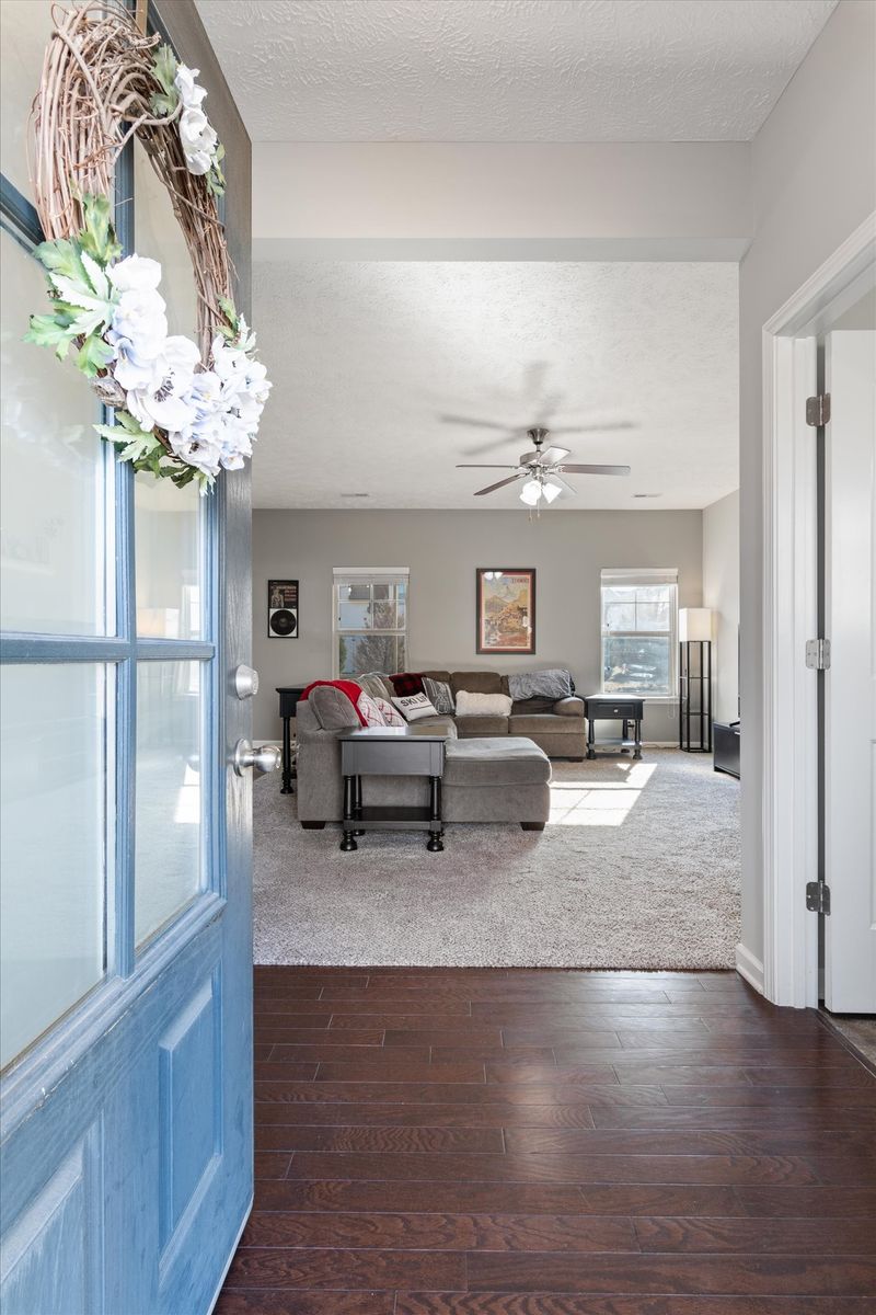 1727 Warmingfield Dr, Murfreesboro, TN 37127