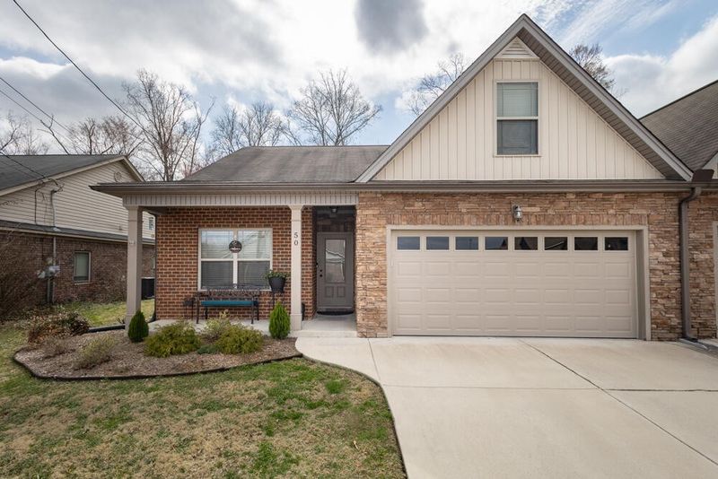 50 Tradewind Dr, Fort Oglethorpe, GA 30742