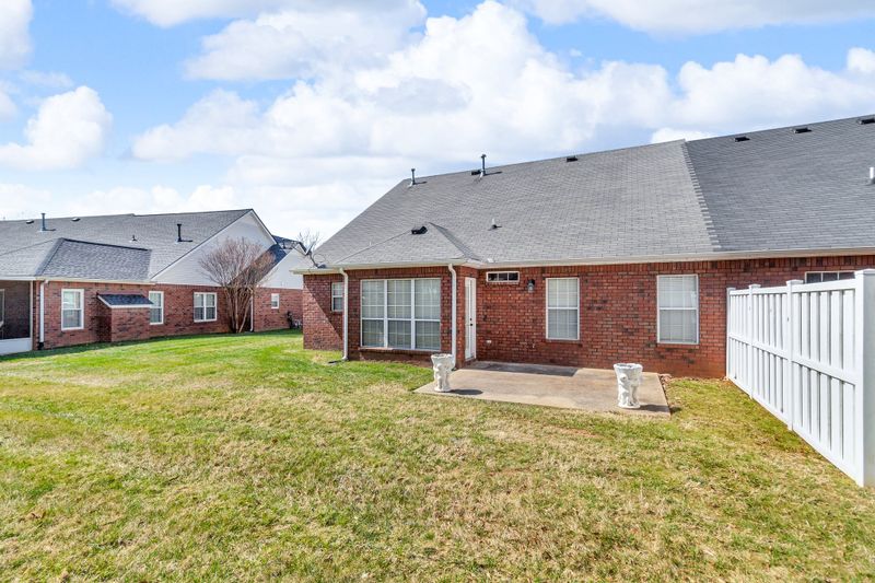 649 Stonetrace Dr, Murfreesboro, TN 37128