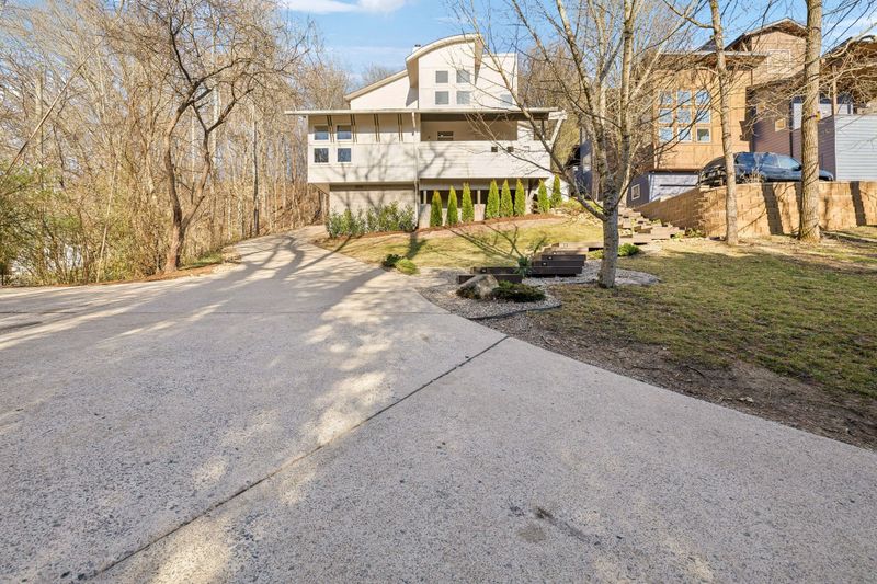 214 Hicks Rd, Nashville, TN 37221