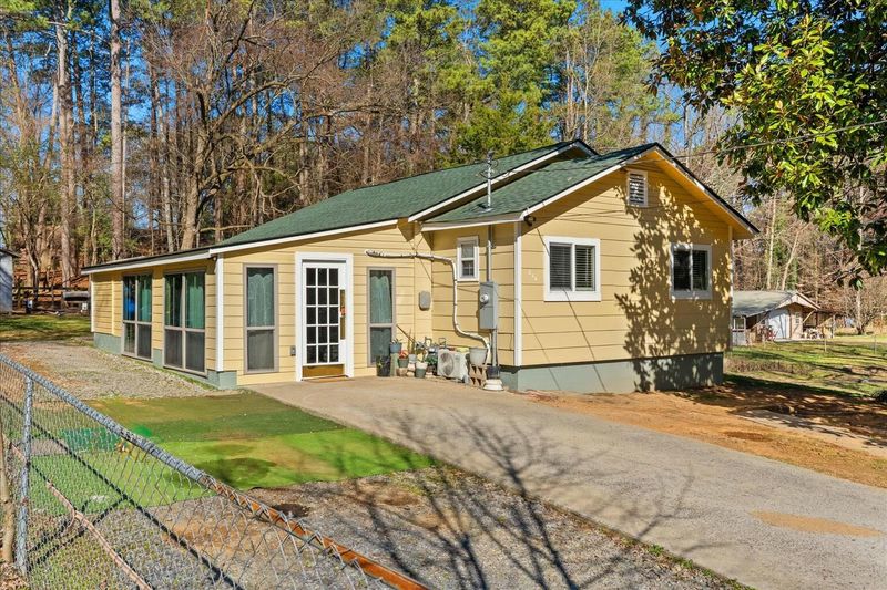 216 Hewitt Dr, Dalton, GA 30721