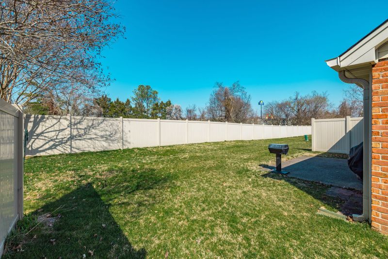 416 Biltmore Cir, Murfreesboro, TN 37128