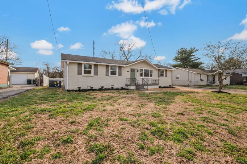 4024 Ames Dr, Nashville, TN 37218