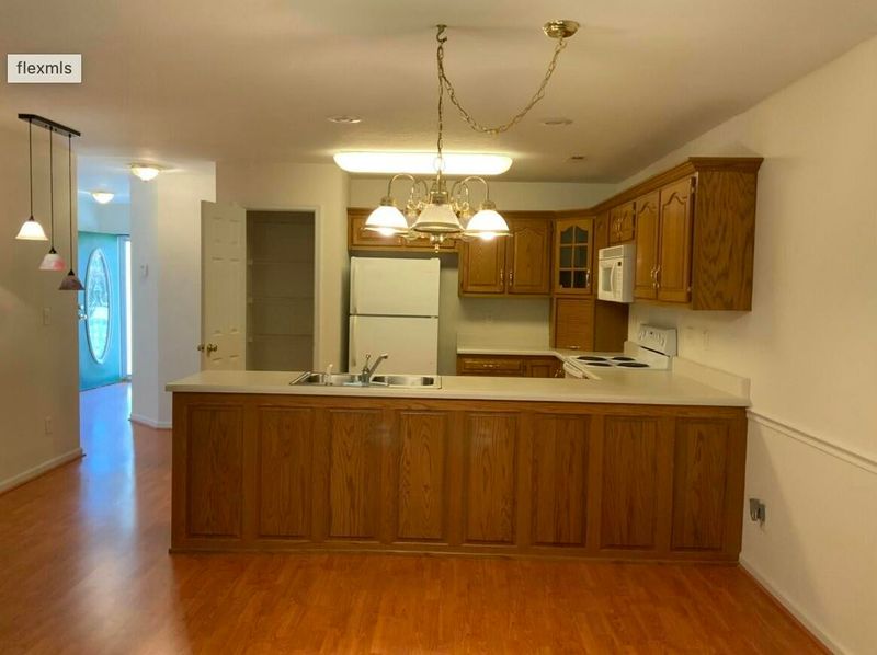 223 Flagstone Dr, Rossville, GA 30741