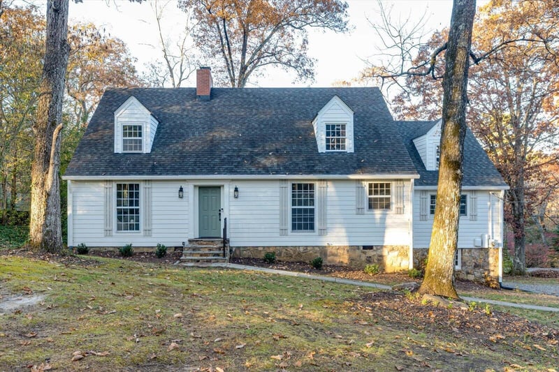 101 Hardy Rd, Lookout Mountain, GA 30750