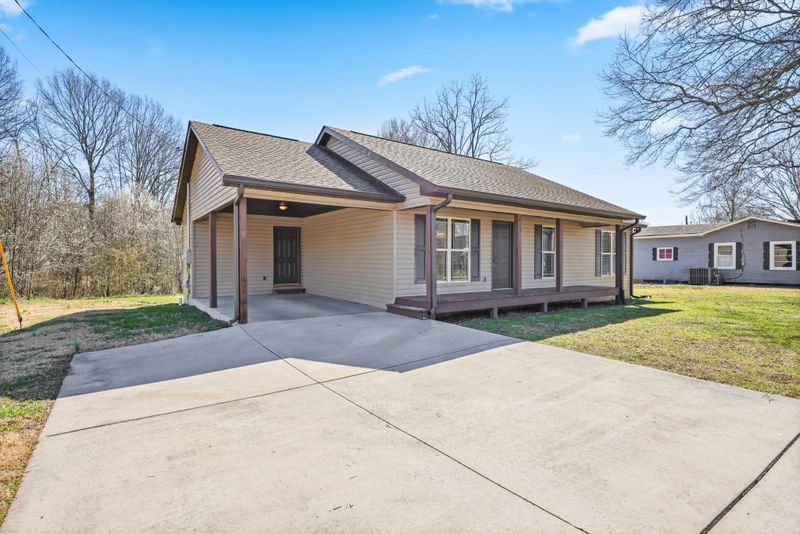 115 S Varnell Rd, Tunnel Hill, GA 30755