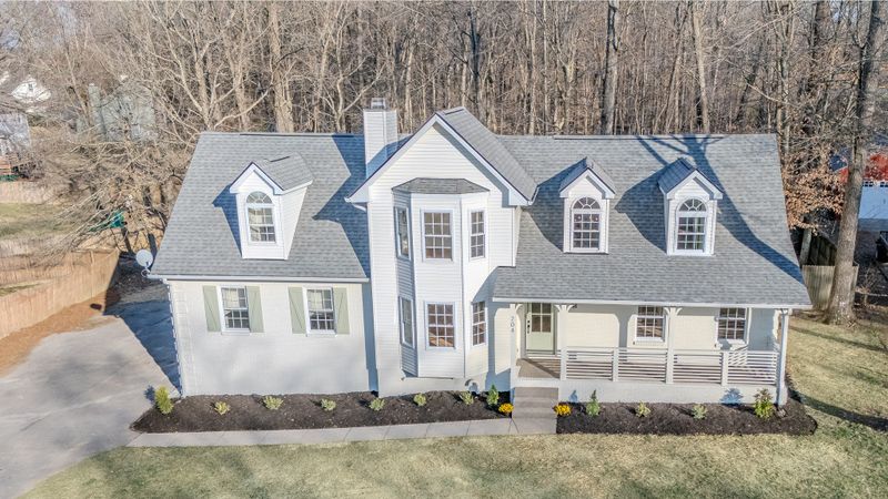 204 Louise Dr, White House, TN 37188