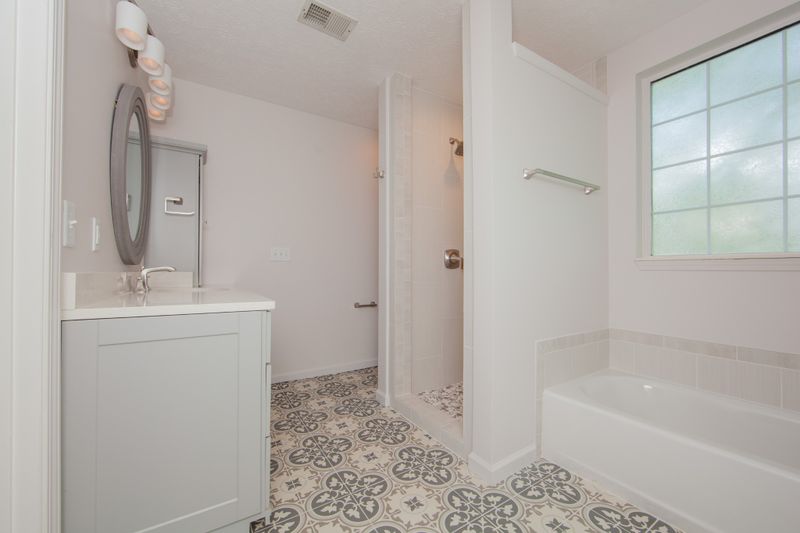 2202 Falcon Creek Dr, Franklin, TN 37067